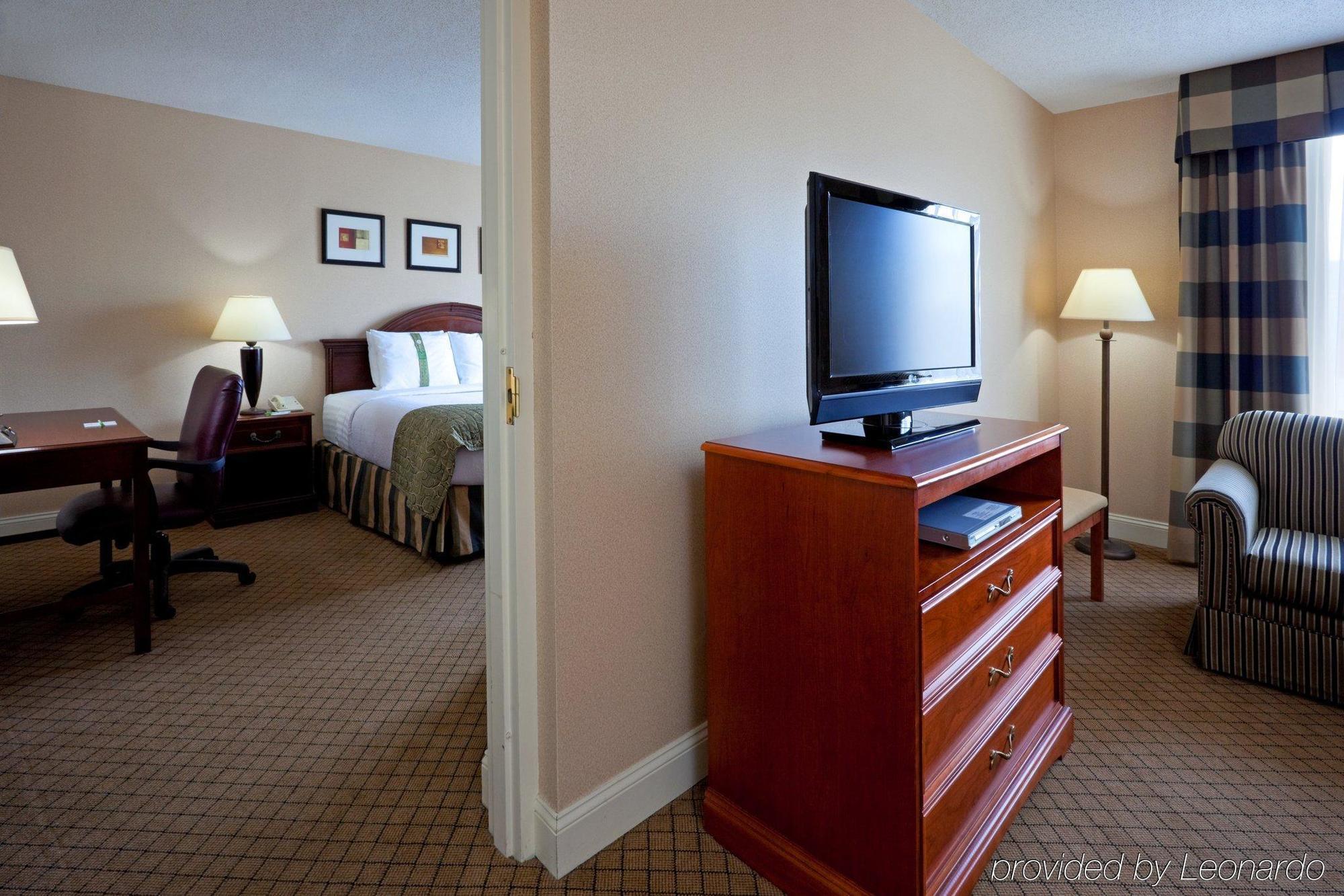 Holiday Inn Saratoga Springs, An Ihg Hotel Room photo